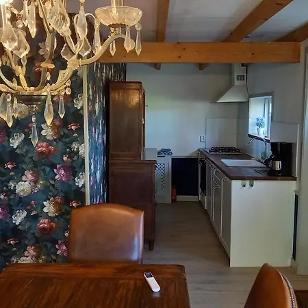 Boerderijtje Op Prachtige Plek, Nabij Natuurgebied *