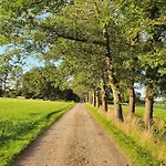 Vakantiehuis Boerderijtje Op Prachtige Plek, Nabij Natuurgebied
