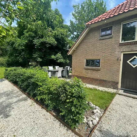 Boerderijtje Op Prachtige Plek, Nabij Natuurgebied *